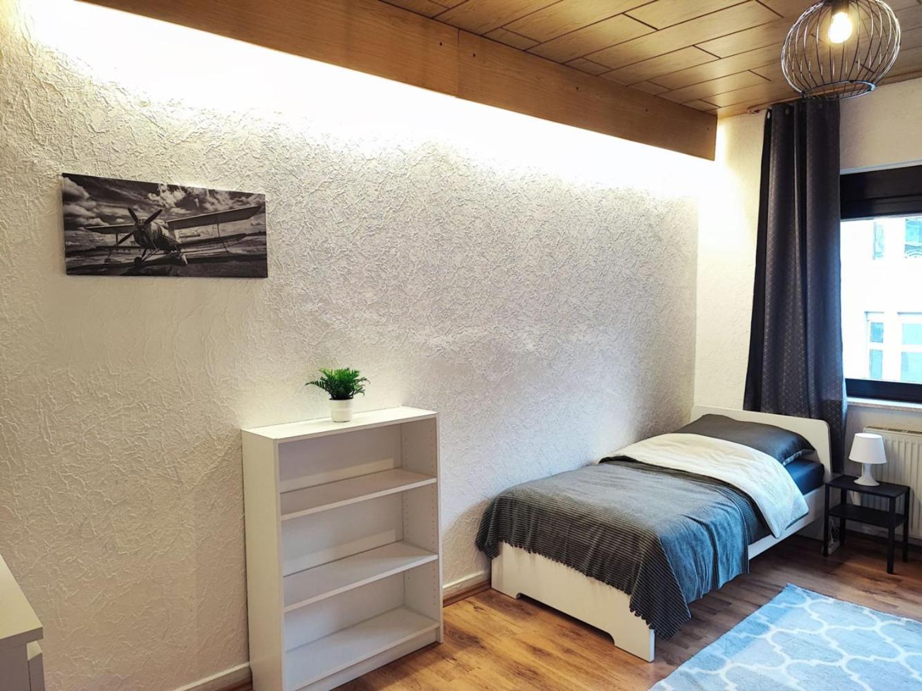Cozy Apartment With Garden In Gelsenkirchen Luaran gambar