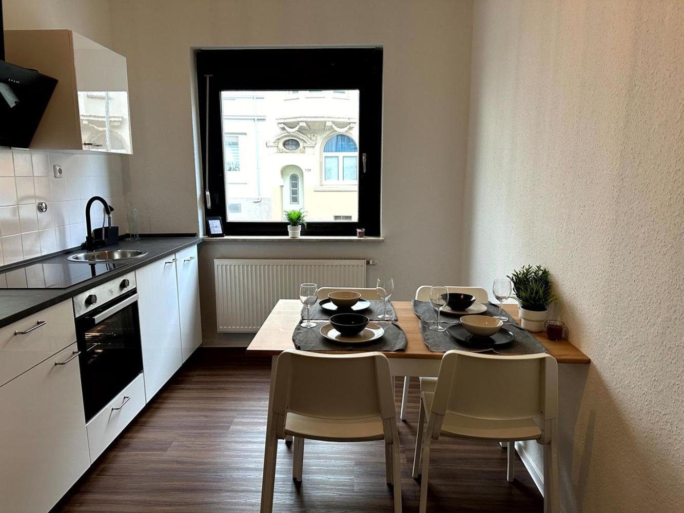 Cozy Apartment With Garden In Gelsenkirchen Luaran gambar