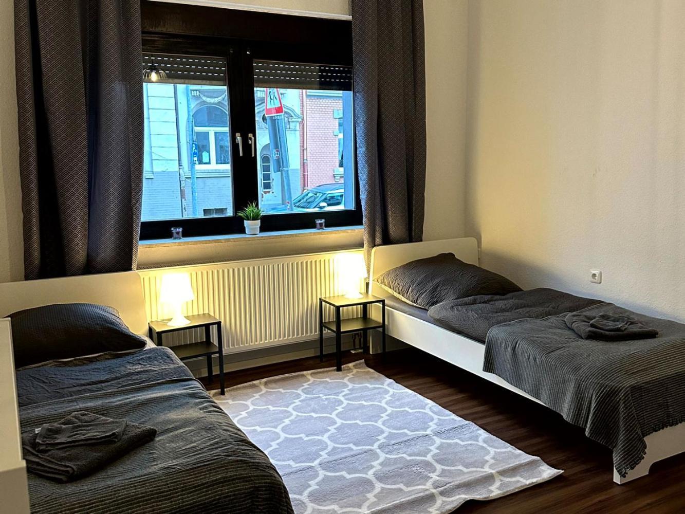 Cozy Apartment With Garden In Gelsenkirchen Luaran gambar